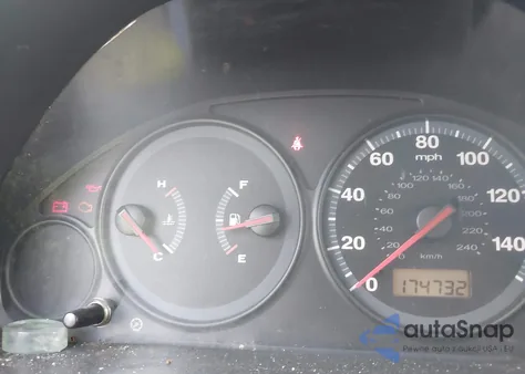 2004 Honda Civic Vp z USA, uszkodzony, nr VIN 1HGEM21124L079612